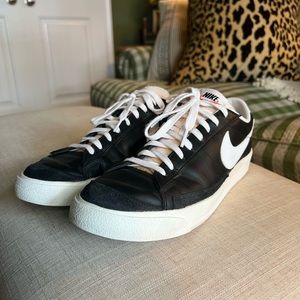 Nike Blazer Low '77 Vintage - black and white